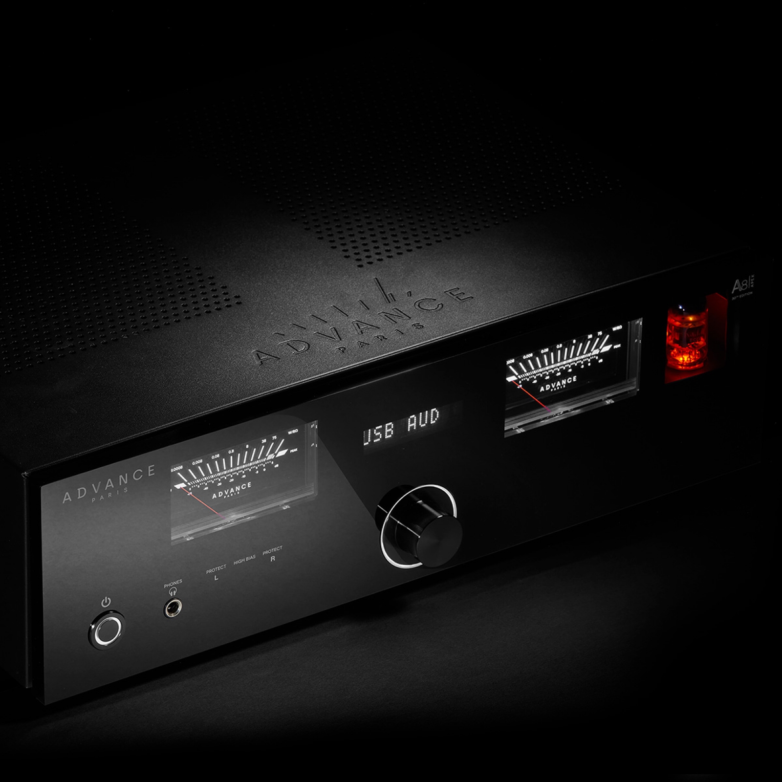 Advance Paris A8 APEX