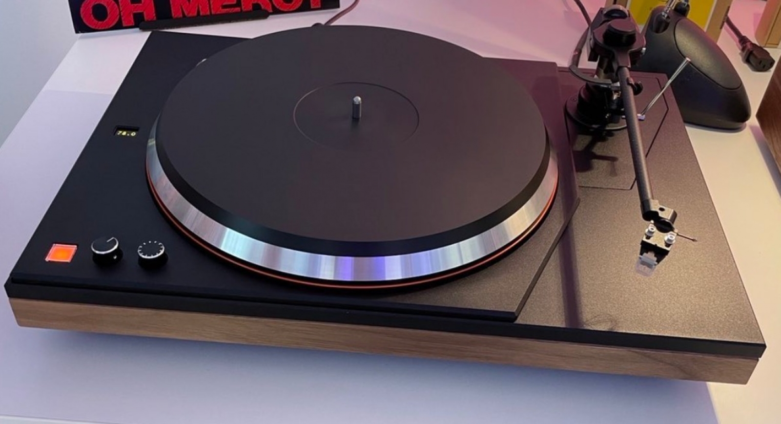 Megjelent a MoFi Electronics MasterDeck lemezjátszó és a MasterPhono phono előerősítő